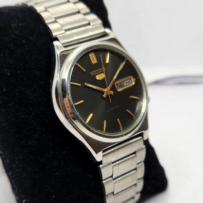 Vintage 1984 Original Seiko 5 Automatic 7009-3170 Black face 17 Jewels Day-Date Japanese Men's Wrist Watch OG239