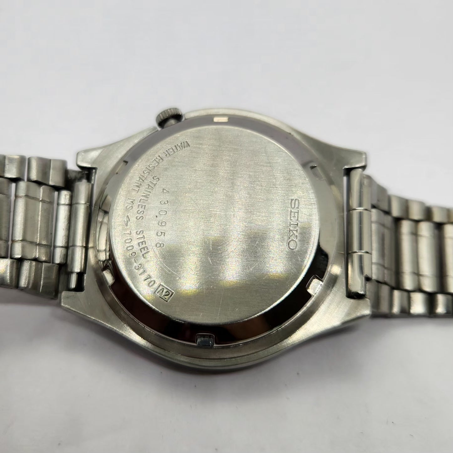 Vintage 1984 Original Seiko 5 Automatic 7009-3170 Black face 17 Jewels Day-Date Japanese Men's Wrist Watch OG239