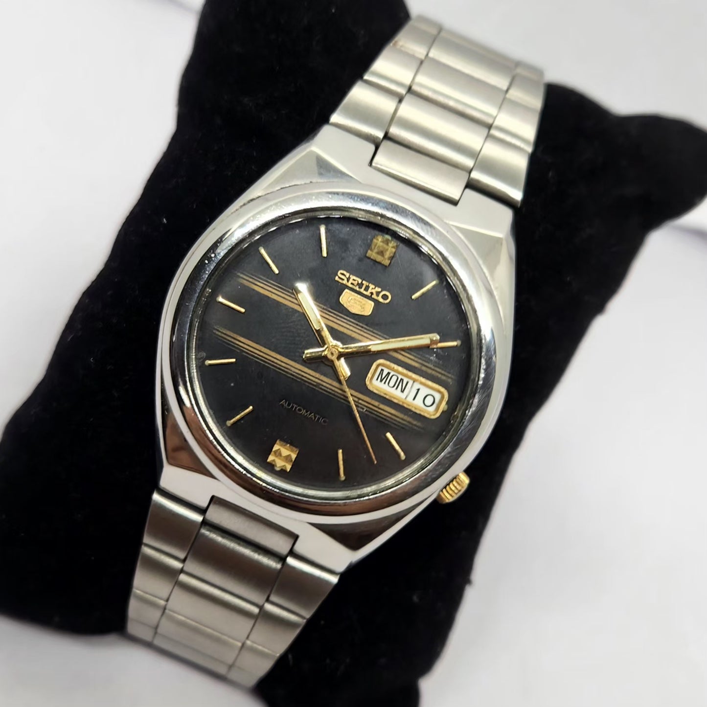 Vintage 1980 Original Seiko 5 Automatic 7S26 Black face 21 Jewels Day-Date Japanese Men's Wrist Watch OG240