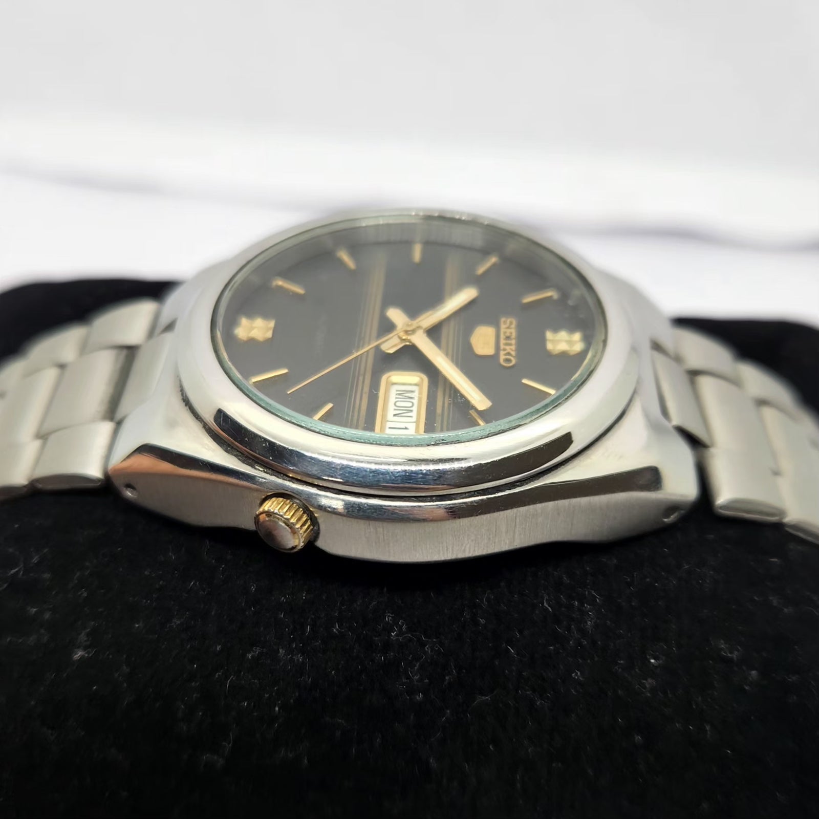 Vintage 1996 Original Seiko 5 Automatic 7S26 Black face 21 Jewels Day-Date Japanese Men's Wrist Watch OG240