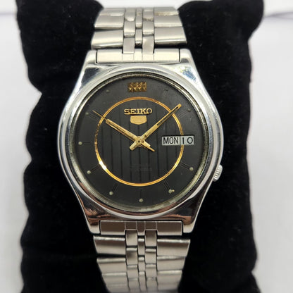Vintage 1982 Original Seiko 5 Automatic 7009-3171 Black face 17 Jewels Day-Date Japanese Men's Wrist Watch OG241