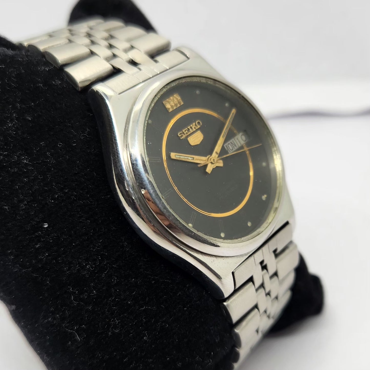 Vintage 1982 Original Seiko 5 Automatic 7009-3171 Black face 17 Jewels Day-Date Japanese Men's Wrist Watch OG241