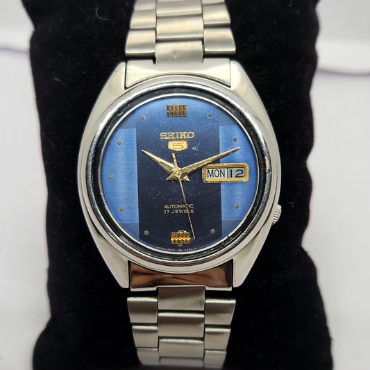 Vintage 1982 Original Seiko 5 Automatic 7009-3071 Blue face 17 Jewels Day-Date Japanese Men's Wrist Watch OG243