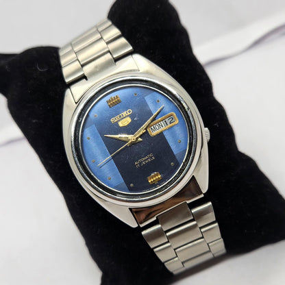 Vintage 1982 Original Seiko 5 Automatic 7009-3071 Blue face 17 Jewels Day-Date Japanese Men's Wrist Watch OG243