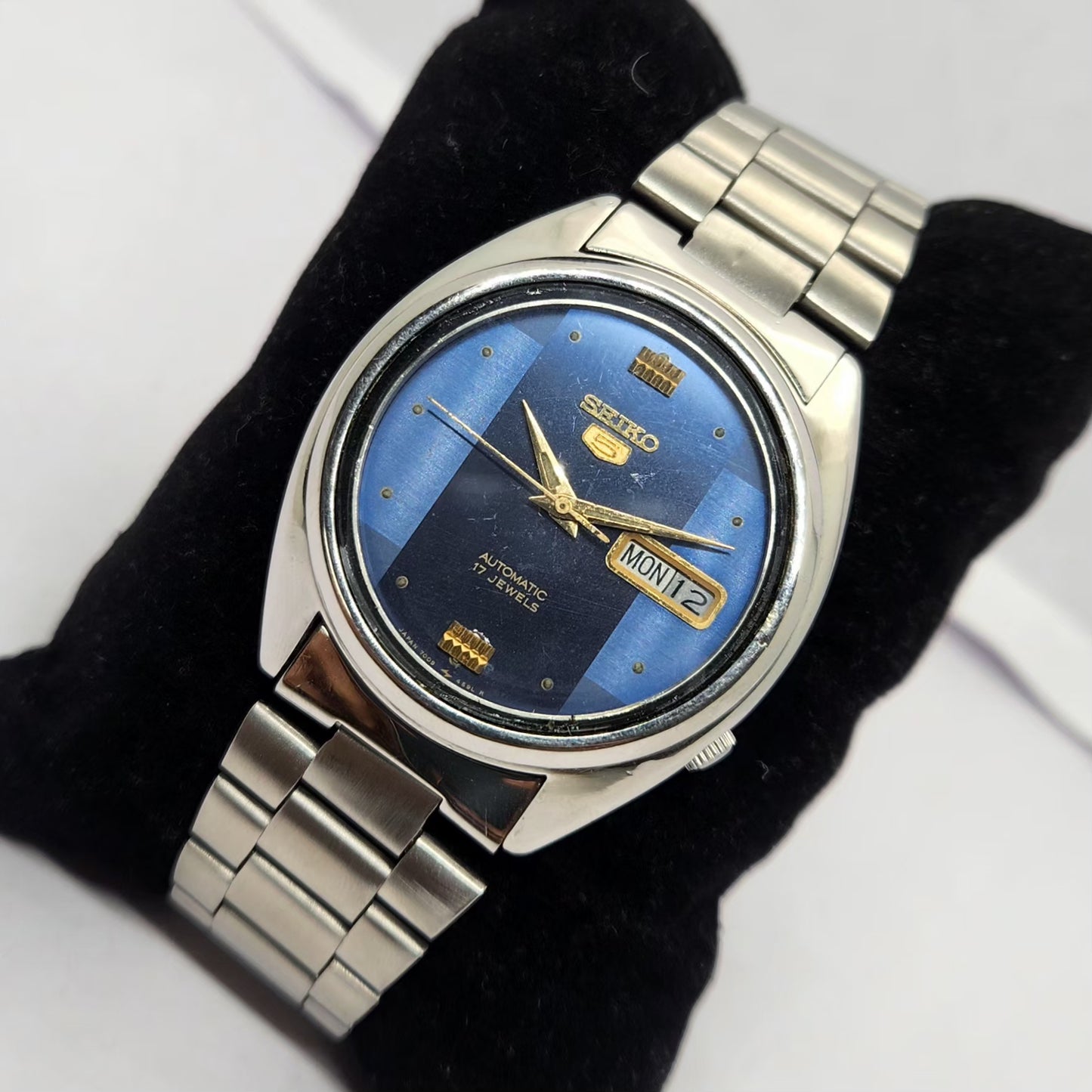 Vintage 1982 Original Seiko 5 Automatic 7009-3071 Blue face 17 Jewels Day-Date Japanese Men's Wrist Watch OG243