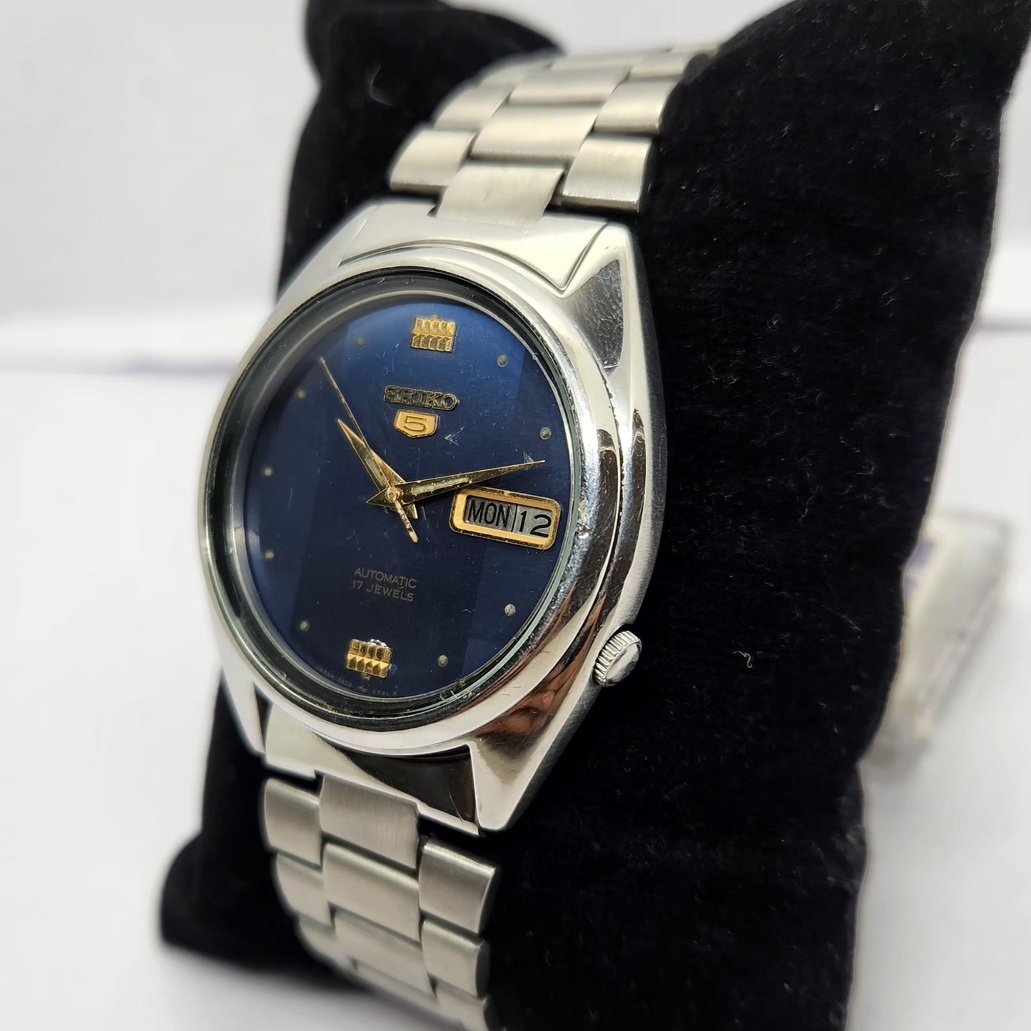 Vintage 1982 Original Seiko 5 Automatic 7009-3071 Blue face 17 Jewels Day-Date Japanese Men's Wrist Watch OG243