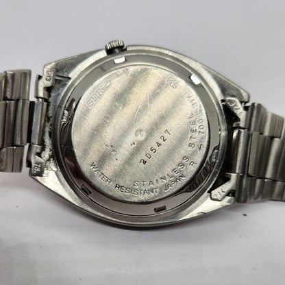 Vintage 1982 Original Seiko 5 Automatic 7009-3071 Blue face 17 Jewels Day-Date Japanese Men's Wrist Watch OG243