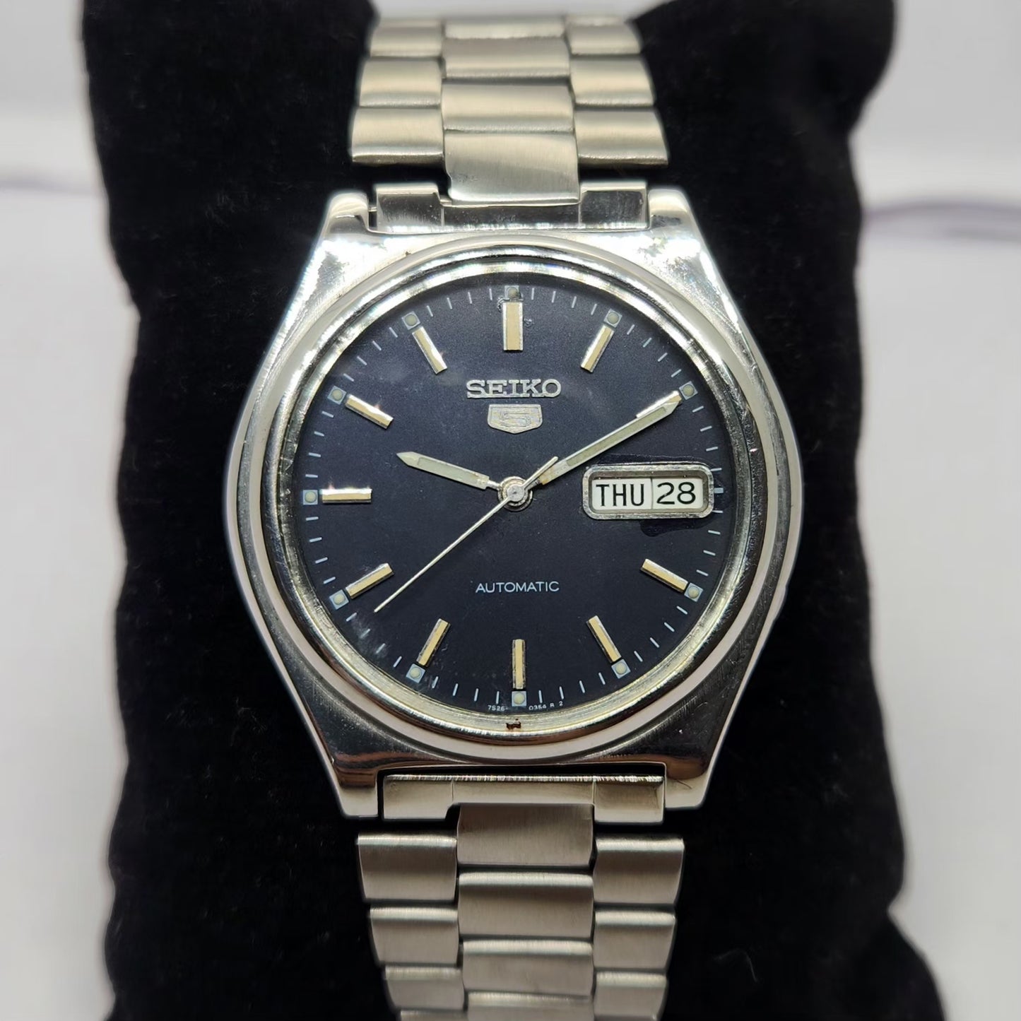 Vintage 1997 Original Seiko 5 Automatic 7S26-3040 Black face 21 Jewels Day-Date Japanese Men's Wrist Watch OG244