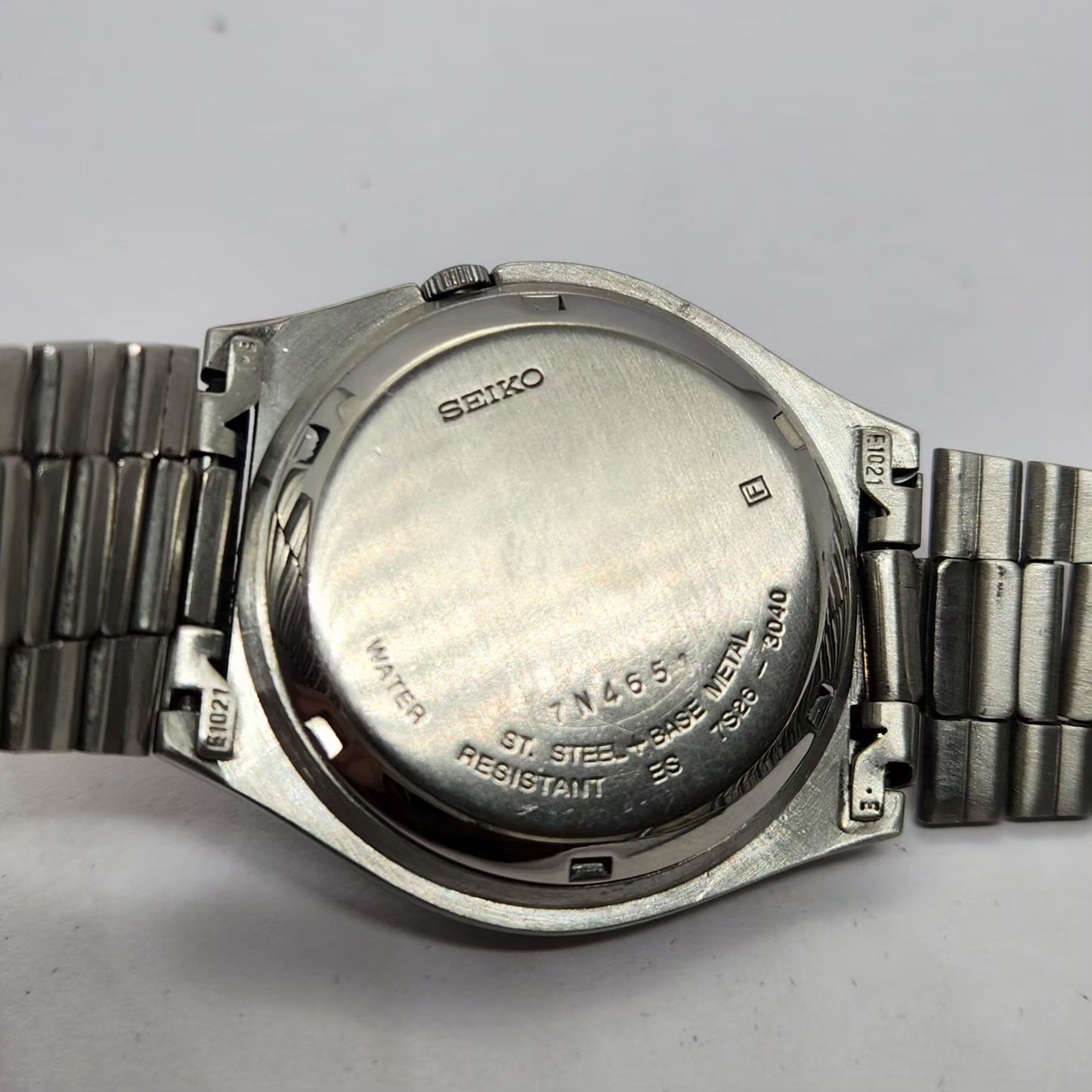 Vintage 1997 Original Seiko 5 Automatic 7S26-3040 Black face 21 Jewels Day-Date Japanese Men's Wrist Watch OG244