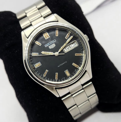 Vintage 1984 Original Seiko 5 Automatic 6309-7320 Black face 17 Jewels Day-Date Japanese Men's Wrist Watch OG245