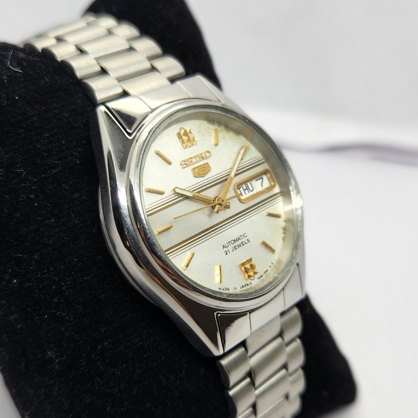 Vintage 1996 Original Seiko 5 Automatic 7s26-3040 Silver face 17 Jewels Day-Date Japanese Men's Wrist Watch OG246