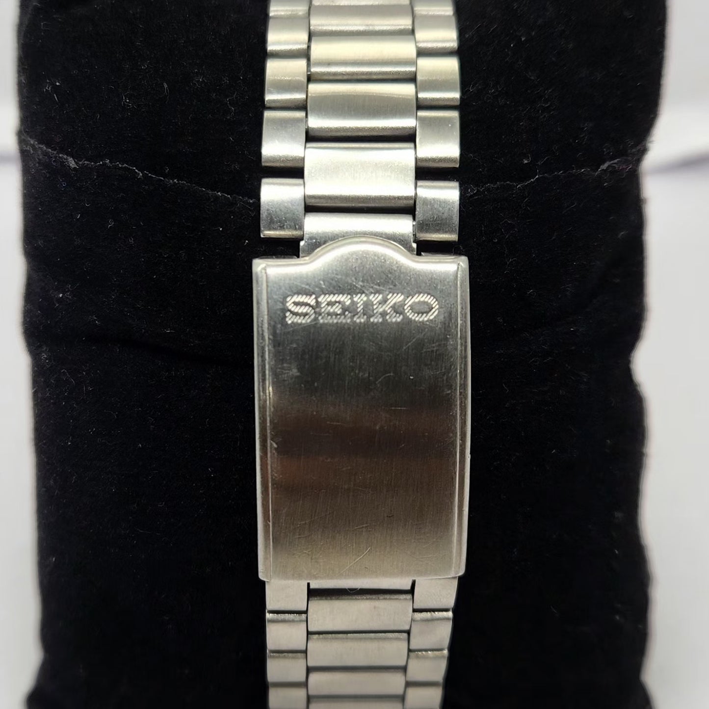 Vintage 1981 Original Seiko 5 Automatic 7009-7031 Gold face 17 Jewels Day-Date Japanese Men's Wrist Watch OG247