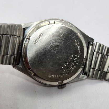 Vintage 1981 Original Seiko 5 Automatic 7009-7031 Gold face 17 Jewels Day-Date Japanese Men's Wrist Watch OG247