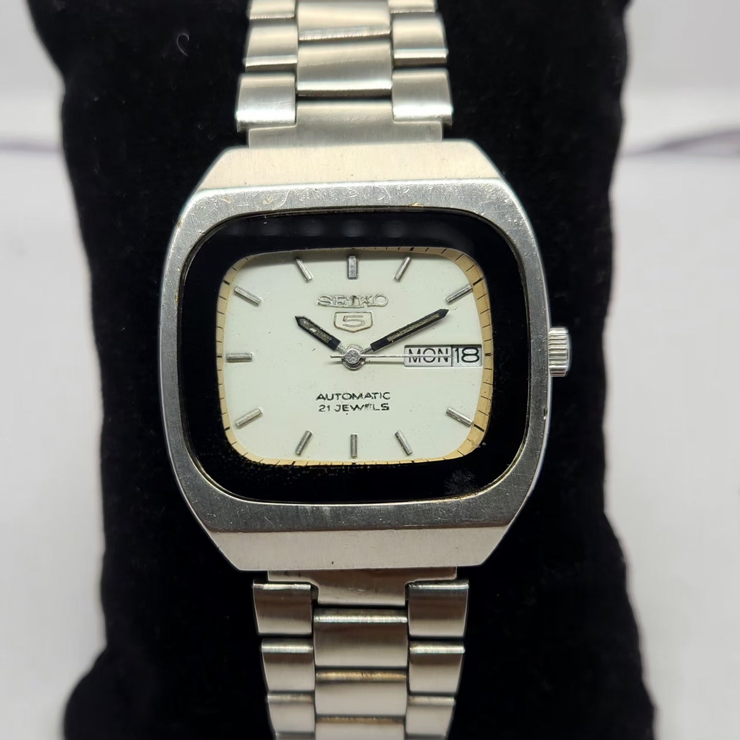 Vintage 1984 Mod Seiko 5 Automatic 6309-8910 White face 17 Jewels Day-Date Japanese Men's Wrist Watch OG248