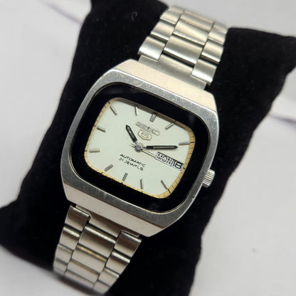 Vintage 1984 Mod Seiko 5 Automatic 6309-8910 White face 17 Jewels Day-Date Japanese Men's Wrist Watch OG248