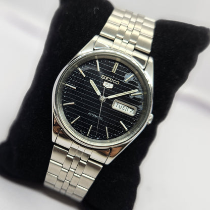 Vintage 1983 Original Seiko 5 Automatic 6309-8900 Black face 17 Jewels Day-Date Japanese Men's Wrist Watch OG249