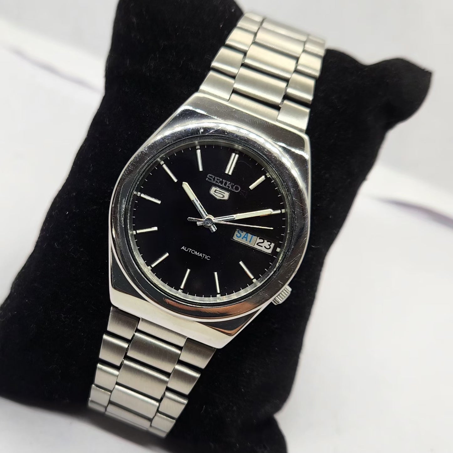 Vintage 1983 Original Seiko 5 Automatic 7009-3160 Black face 17 Jewels Day-Date Japanese Men's Wrist Watch OG251