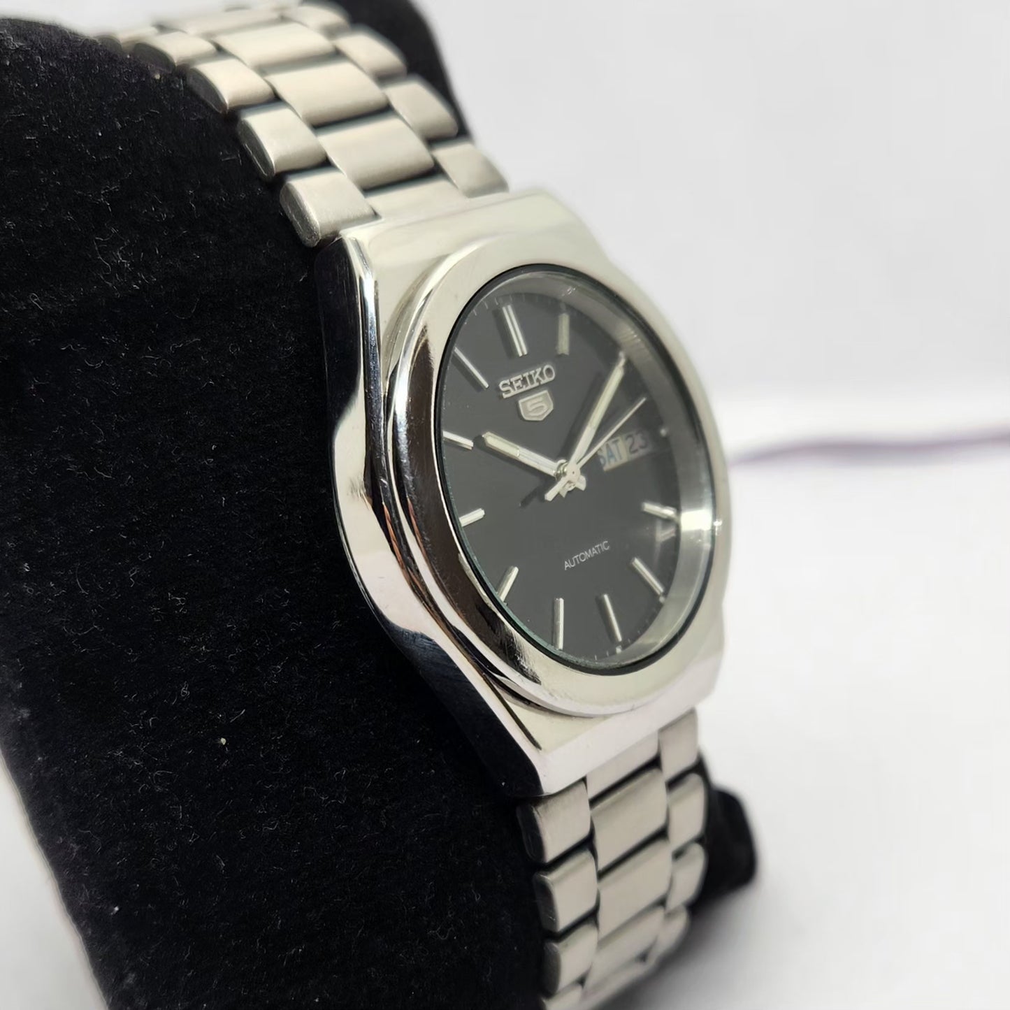 Vintage 1983 Original Seiko 5 Automatic 7009-3160 Black face 17 Jewels Day-Date Japanese Men's Wrist Watch OG251