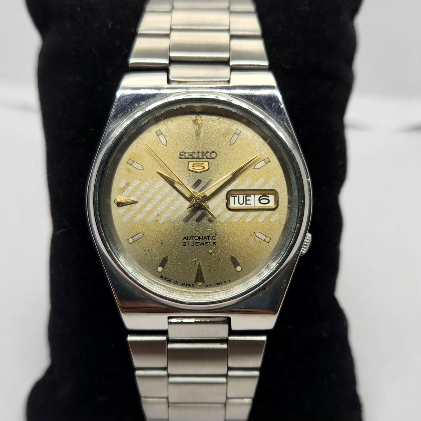 Vintage 1997 Original Seiko 5 Automatic 7S26-3100 Gold face 21 Jewels Day-Date Japanese Men's Wrist Watch OG252