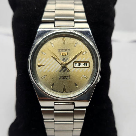 Vintage 1997 Original Seiko 5 Automatic 7S26-3100 Gold face 21 Jewels Day-Date Japanese Men's Wrist Watch OG252