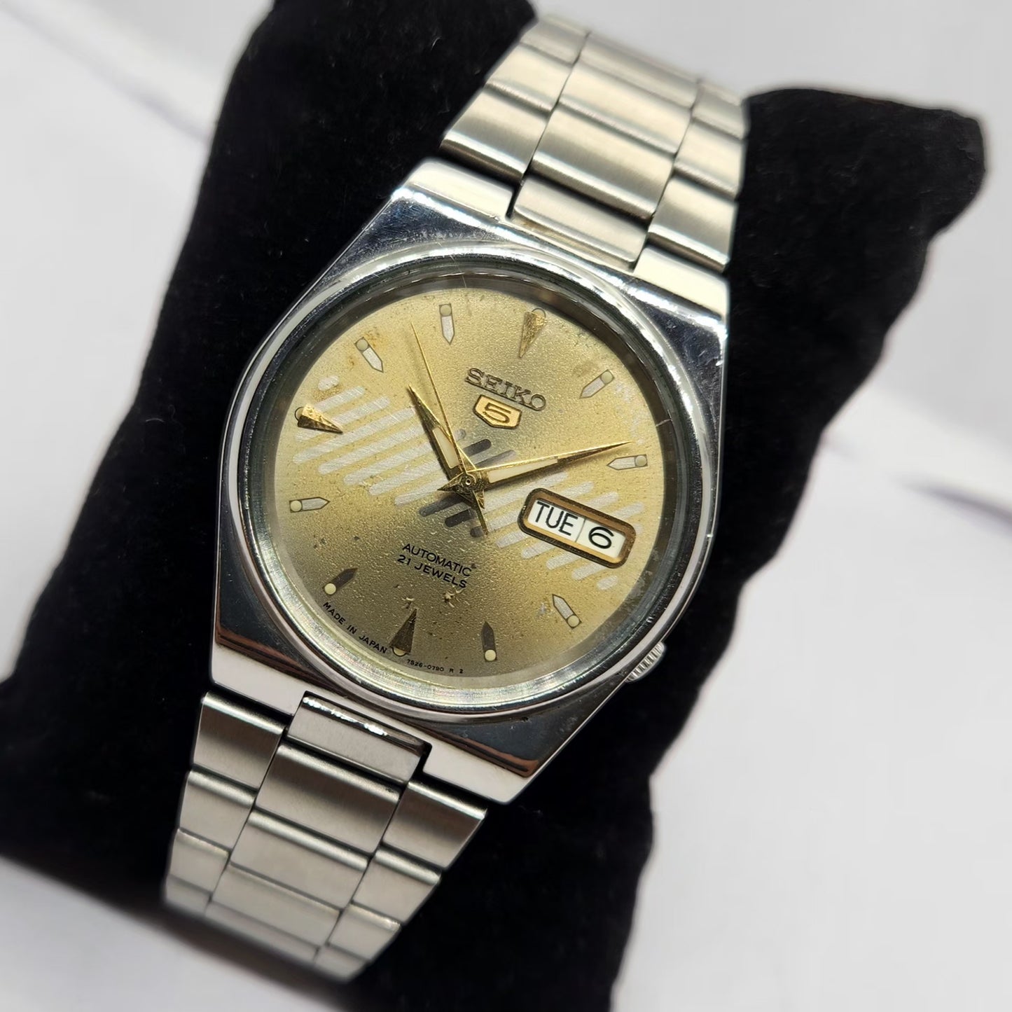 Vintage 1997 Original Seiko 5 Automatic 7S26-3100 Gold face 21 Jewels Day-Date Japanese Men's Wrist Watch OG252