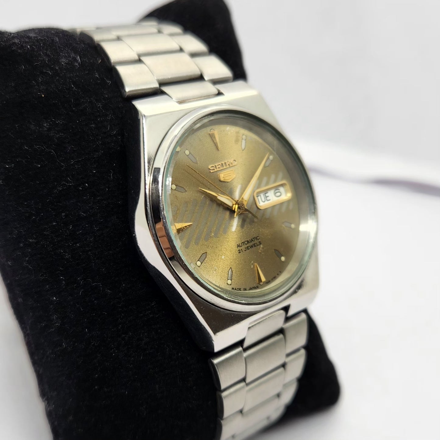 Vintage 1997 Original Seiko 5 Automatic 7S26-3100 Gold face 21 Jewels Day-Date Japanese Men's Wrist Watch OG252