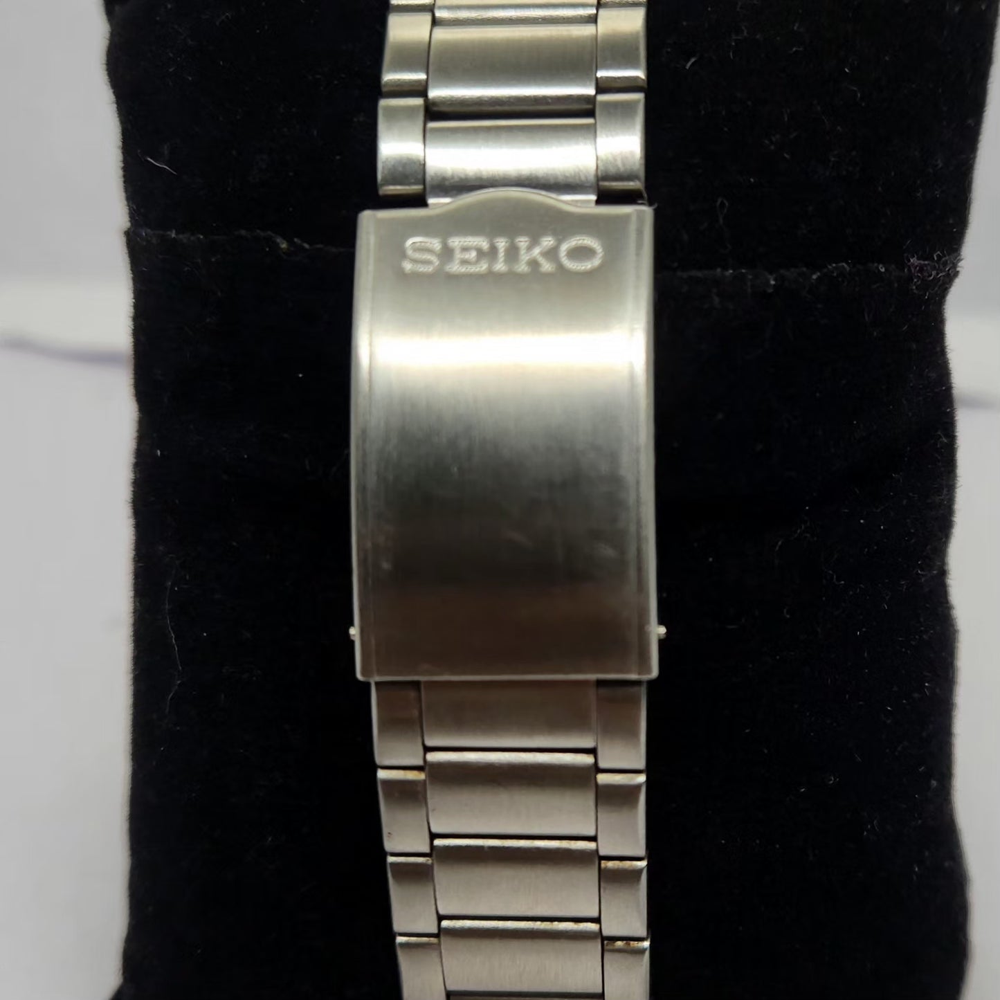Vintage 1997 Original Seiko 5 Automatic 7S26-3100 Gold face 21 Jewels Day-Date Japanese Men's Wrist Watch OG252