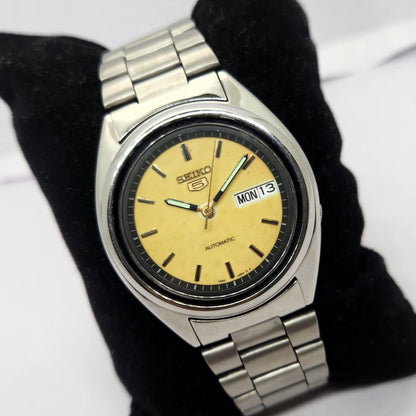 Vintage 1999 Original Seiko 5 Automatic 7S26-3040 Gold face 21 Jewels Day-Date Japanese Men's Wrist Watch OG253