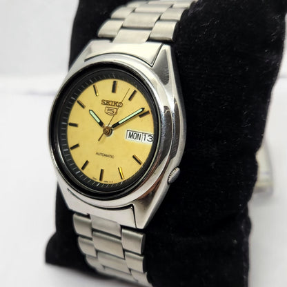 Vintage 1999 Original Seiko 5 Automatic 7S26-3040 Gold face 21 Jewels Day-Date Japanese Men's Wrist Watch OG253