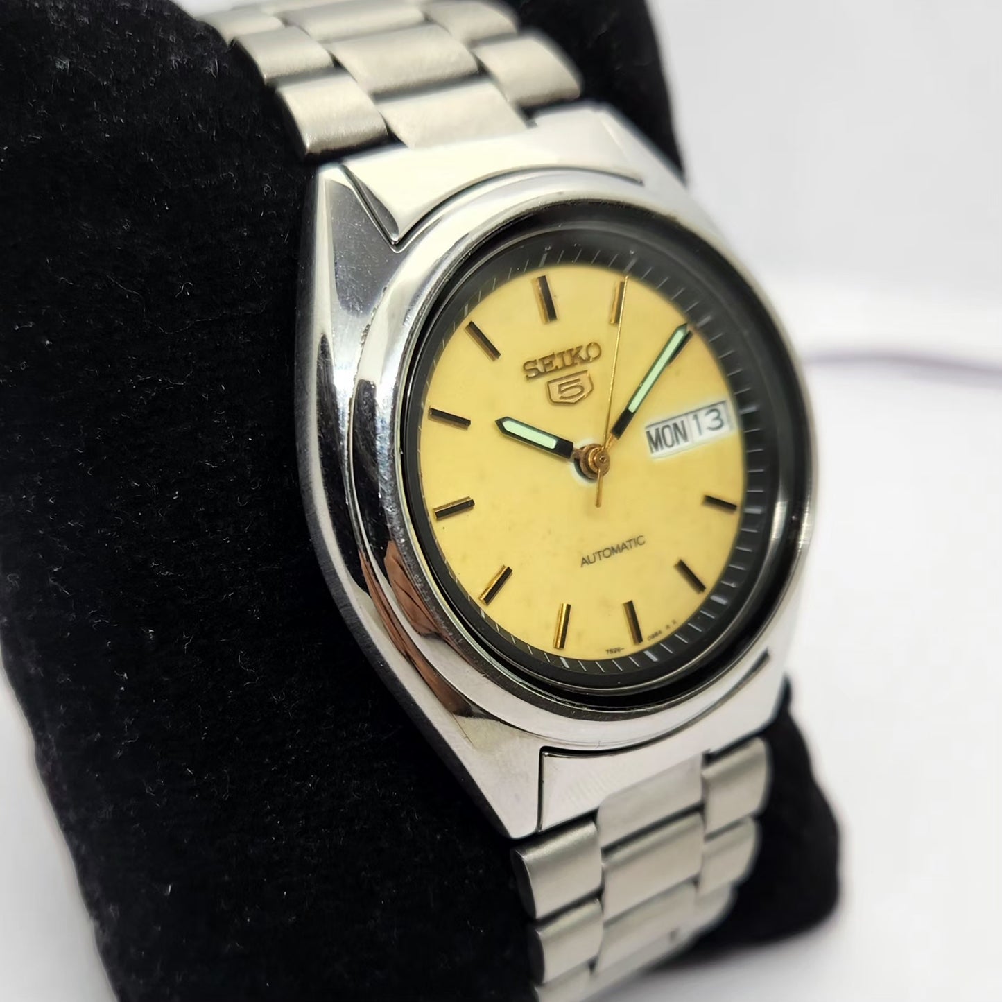 Vintage 1999 Original Seiko 5 Automatic 7S26-3040 Gold face 21 Jewels Day-Date Japanese Men's Wrist Watch OG253
