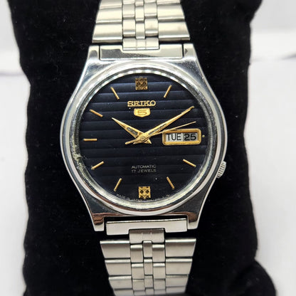 Vintage 1983 Original Seiko 5 Automatic 7009-3171 Blue face 17 Jewels Day-Date Japanese Men's Wrist Watch OG254