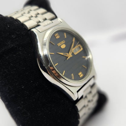 Vintage 1983 Original Seiko 5 Automatic 7009-3171 Blue face 17 Jewels Day-Date Japanese Men's Wrist Watch OG254