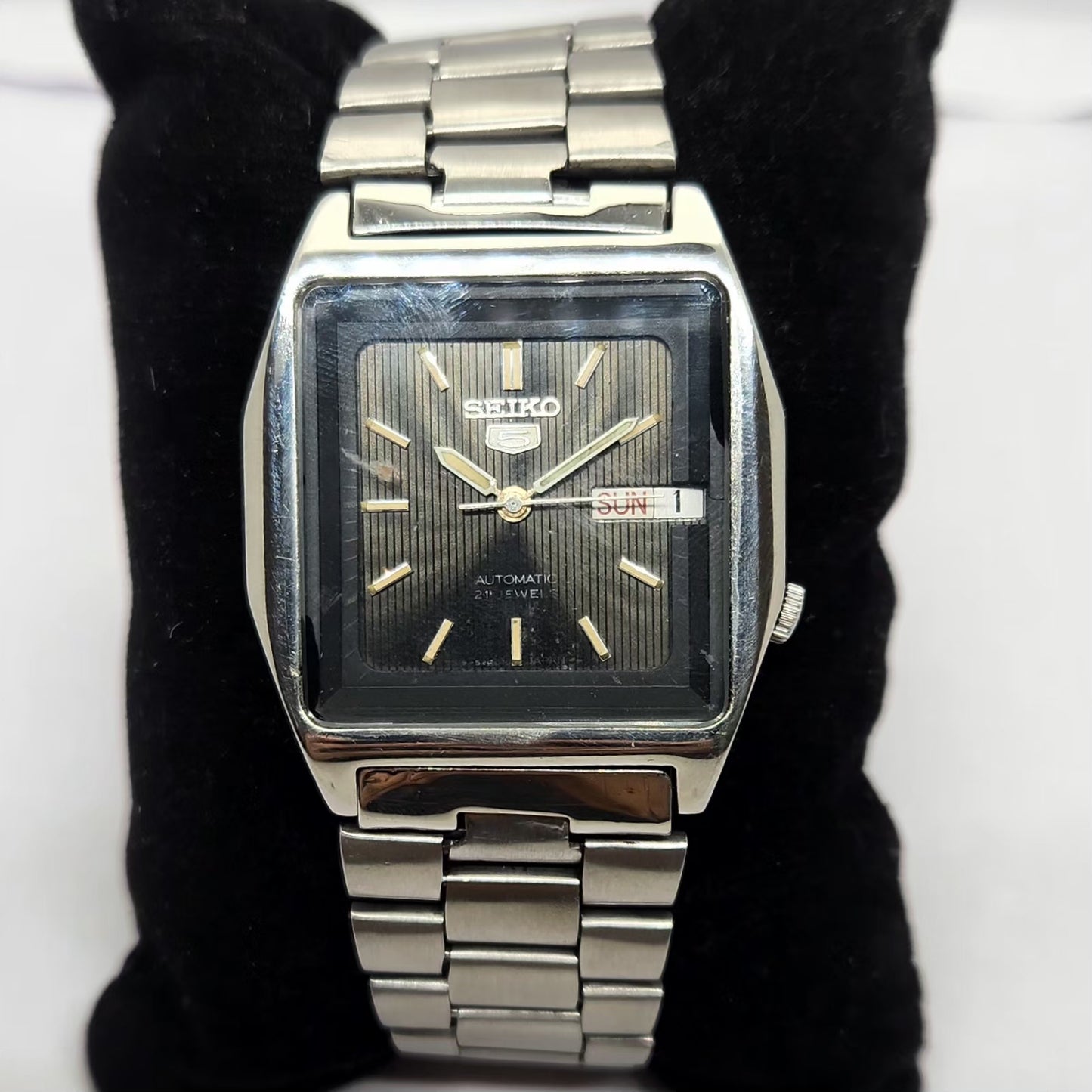 Vintage 1975 Original Seiko 5 Automatic 7019-5170 Black face 21 Jewels Day-Date Japanese Men's Wrist Watch OG257