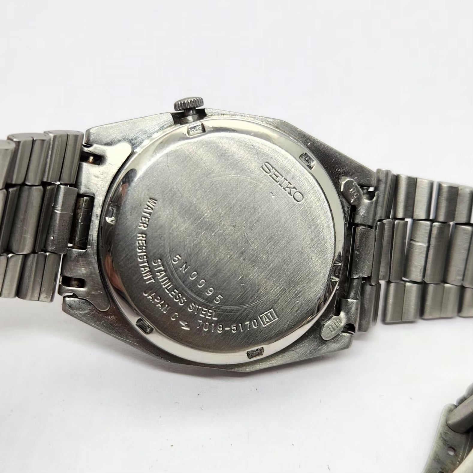 Vintage 1975 Original Seiko 5 Automatic 7019-5170 Black face 21 Jewels Day-Date Japanese Men's Wrist Watch OG257