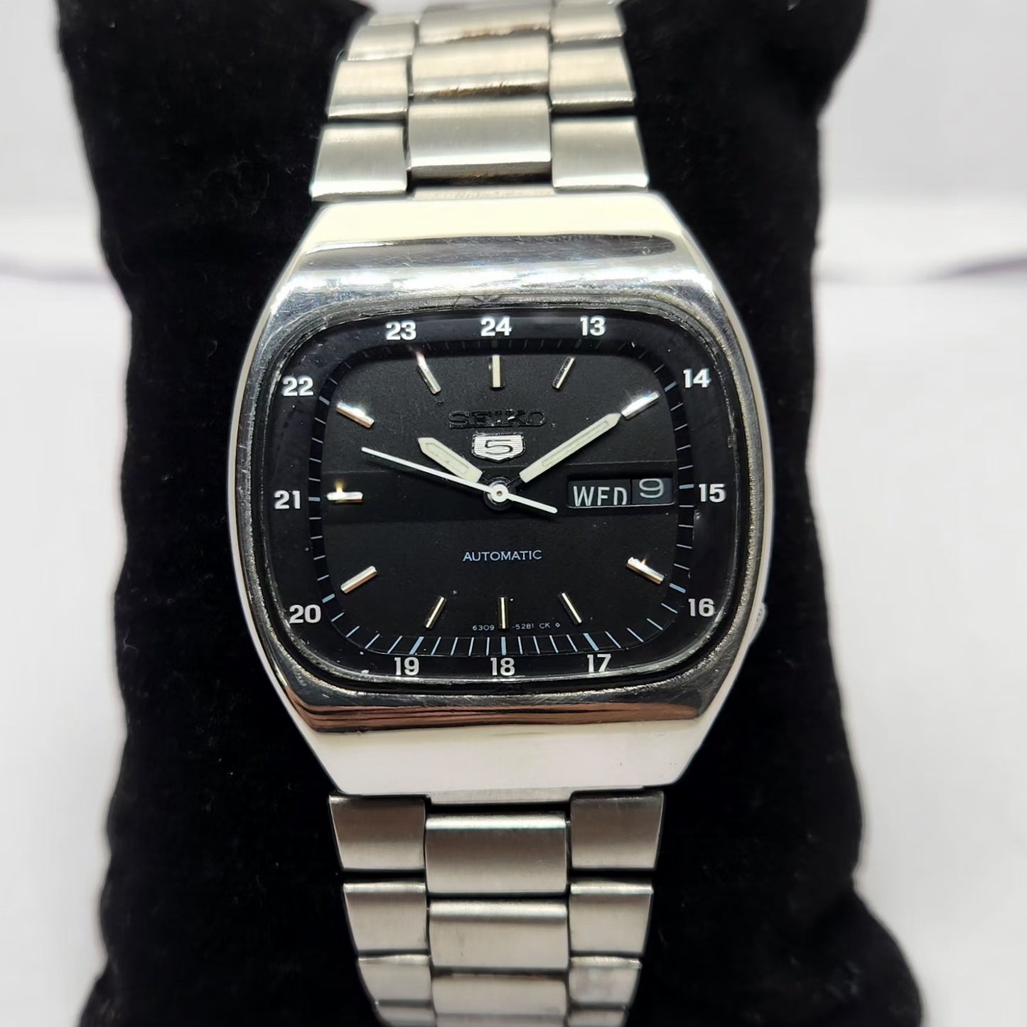 Vintage 1983 Original Seiko 5 Automatic 6309-5820 Black face 17 Jewels Day-Date Japanese Men's Wrist Watch OG258