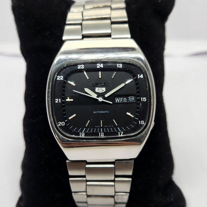 Vintage 1983 Original Seiko 5 Automatic 6309-5820 Black face 17 Jewels Day-Date Japanese Men's Wrist Watch OG258