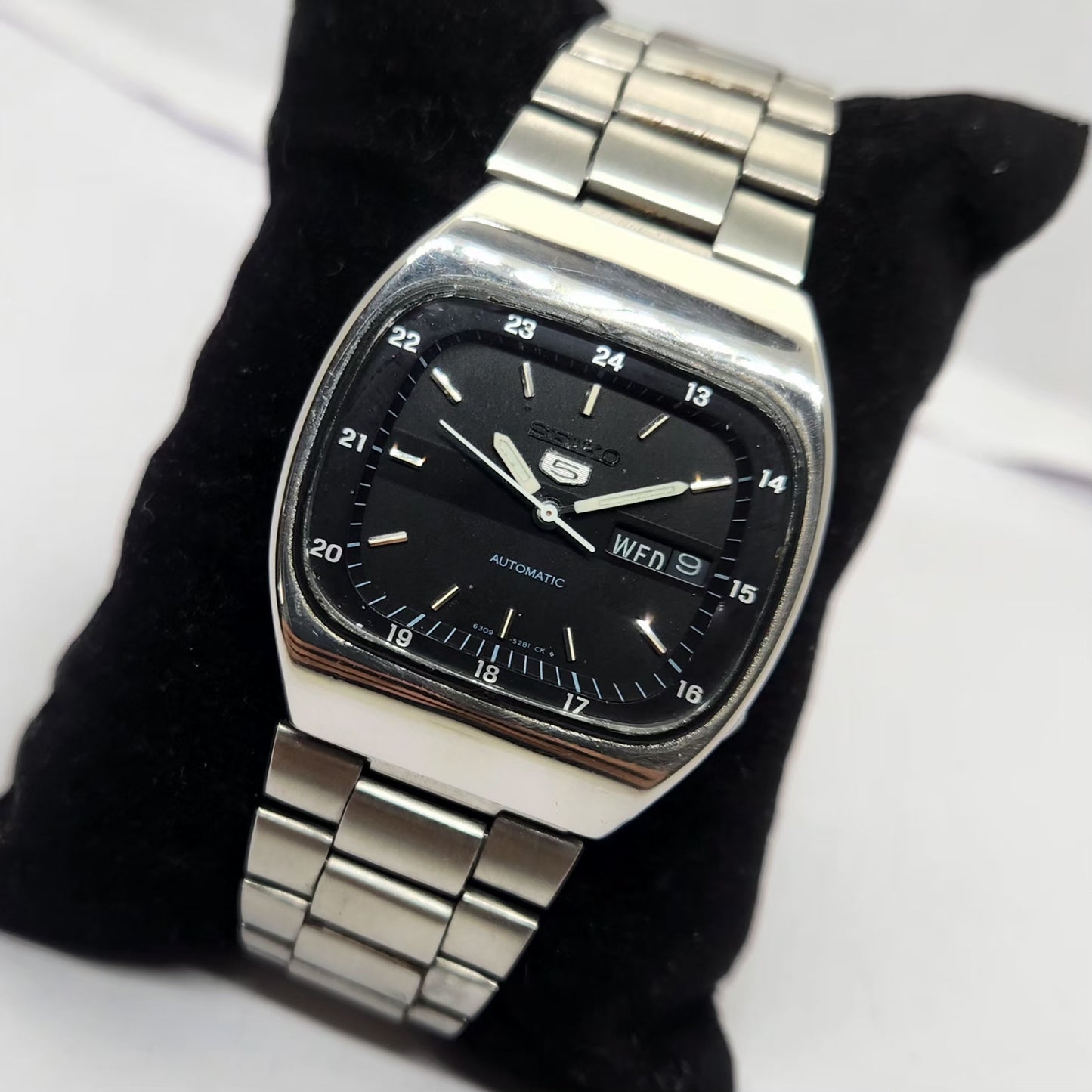 Vintage 1983 Original Seiko 5 Automatic 6309-5820 Black face 17 Jewels Day-Date Japanese Men's Wrist Watch OG258