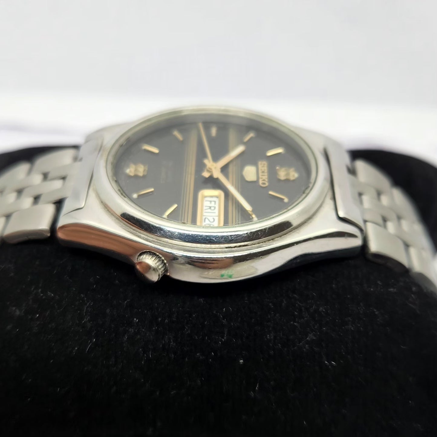 Vintage 1997 Original Seiko 5 Automatic 7S26-3180 Black face 21 Jewels Day-Date Japanese Men's Wrist Watch OG259