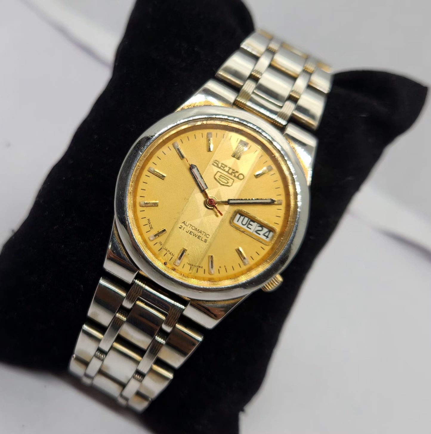 Vintage 1980 Original Seiko 5 Automatic 7s26 Gold face 21 Jewels Day-Date Japanese Men's Wrist Watch OG260