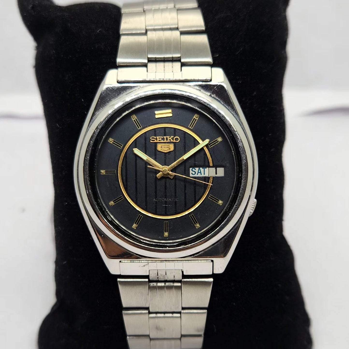 Vintage 1974 Original Seiko 5 Automatic 7019-8180 Black face 21 Jewels Day-Date Japanese Men's Wrist Watch OG261