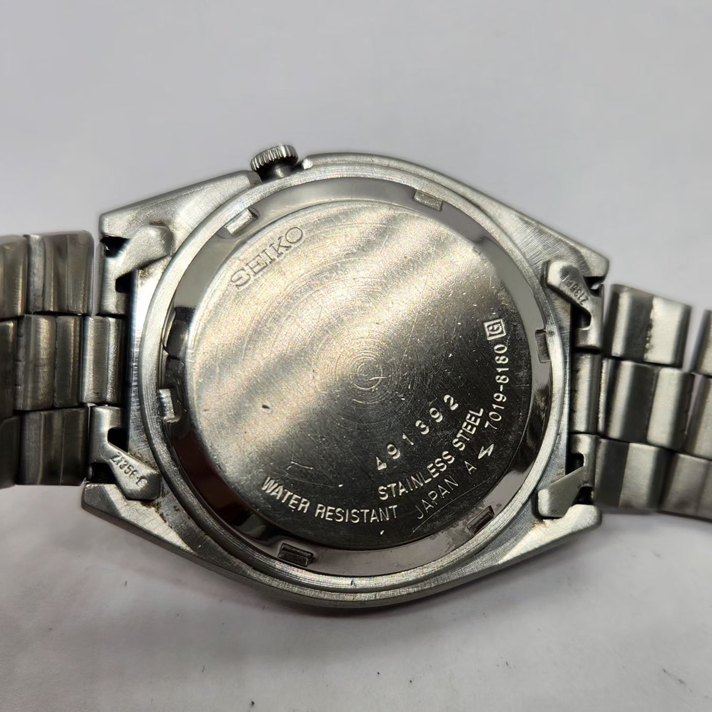Vintage 1974 Original Seiko 5 Automatic 7019-8180 Black face 21 Jewels Day-Date Japanese Men's Wrist Watch OG261