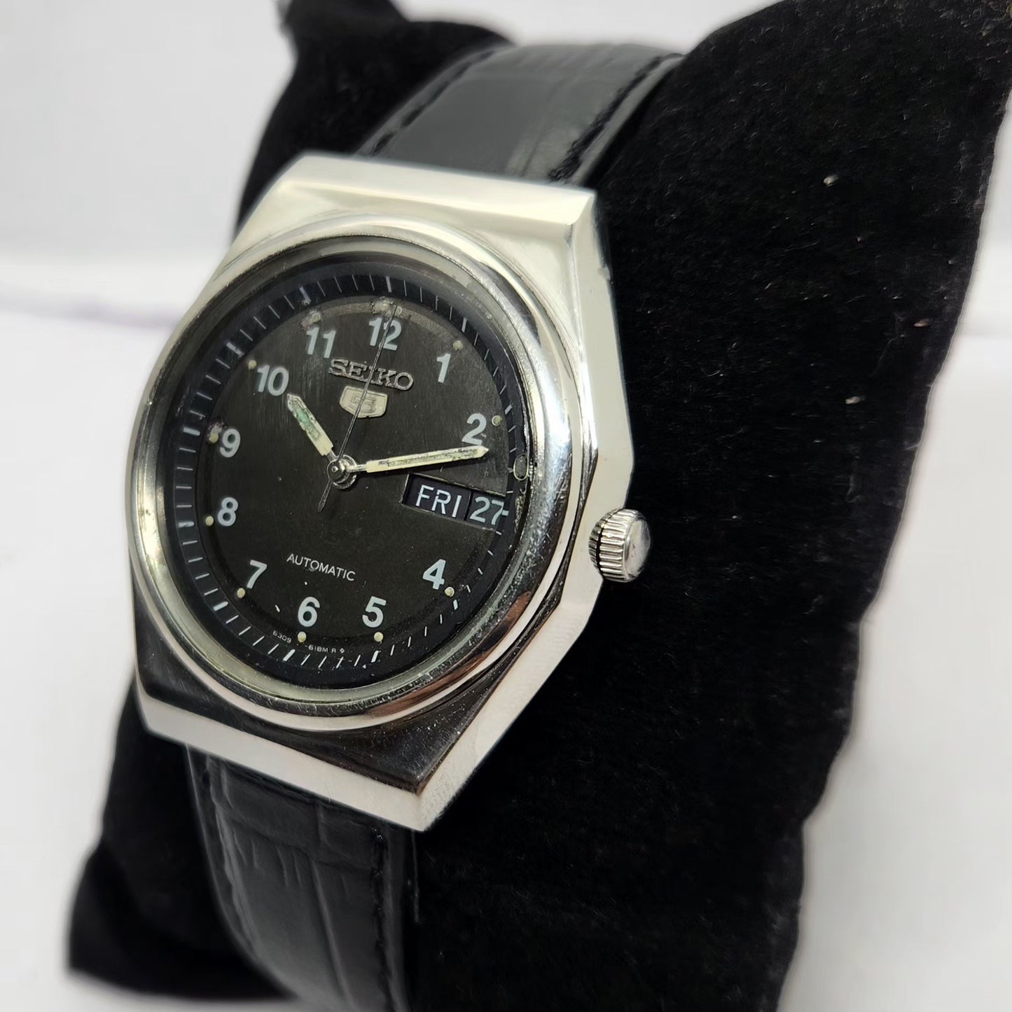 Vintage 1984 Original Seiko 5 Automatic 6309-8820 Black face 17 Jewels Day-Date Japanese Men's Wrist Watch OG264