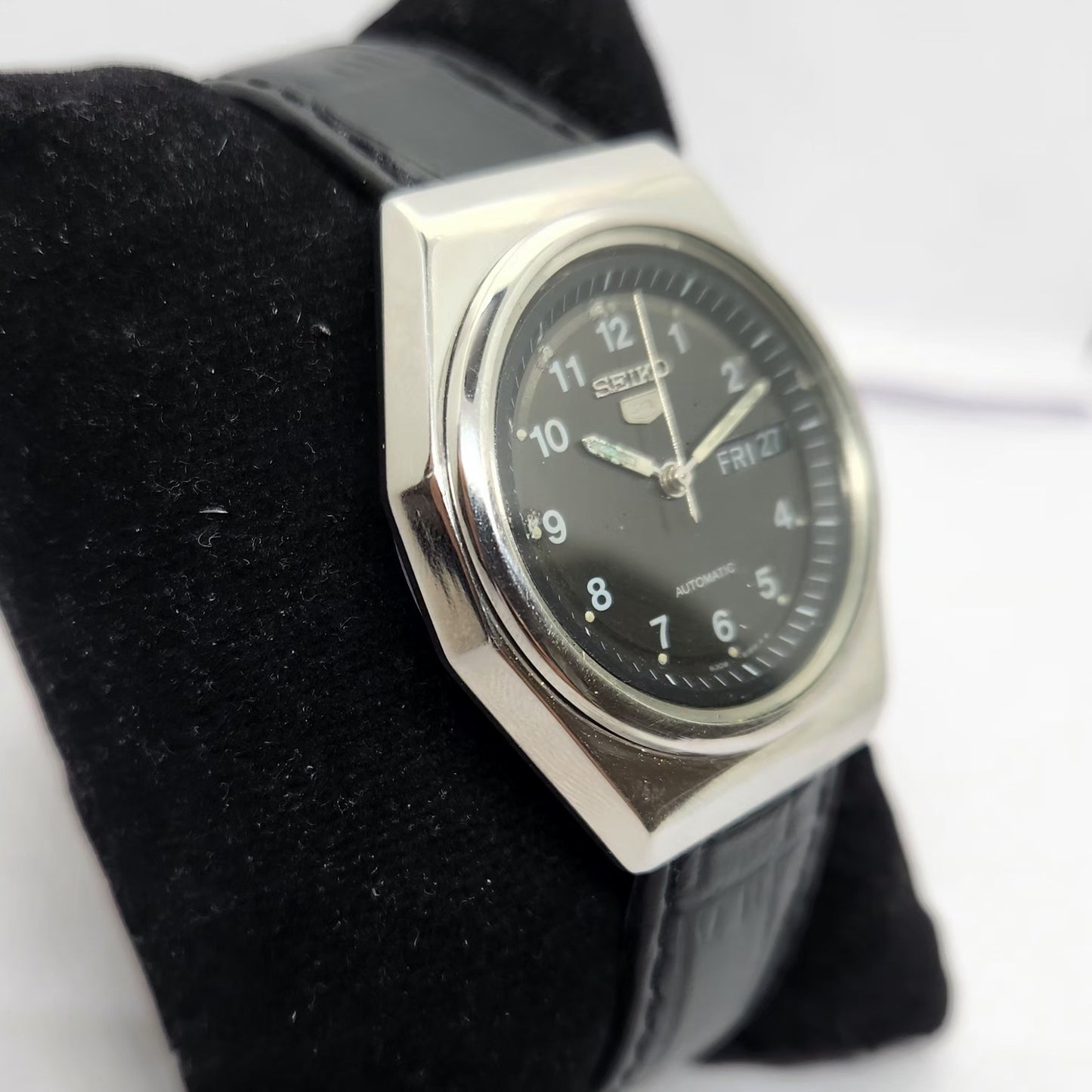 Vintage 1984 Original Seiko 5 Automatic 6309-8820 Black face 17 Jewels Day-Date Japanese Men's Wrist Watch OG264
