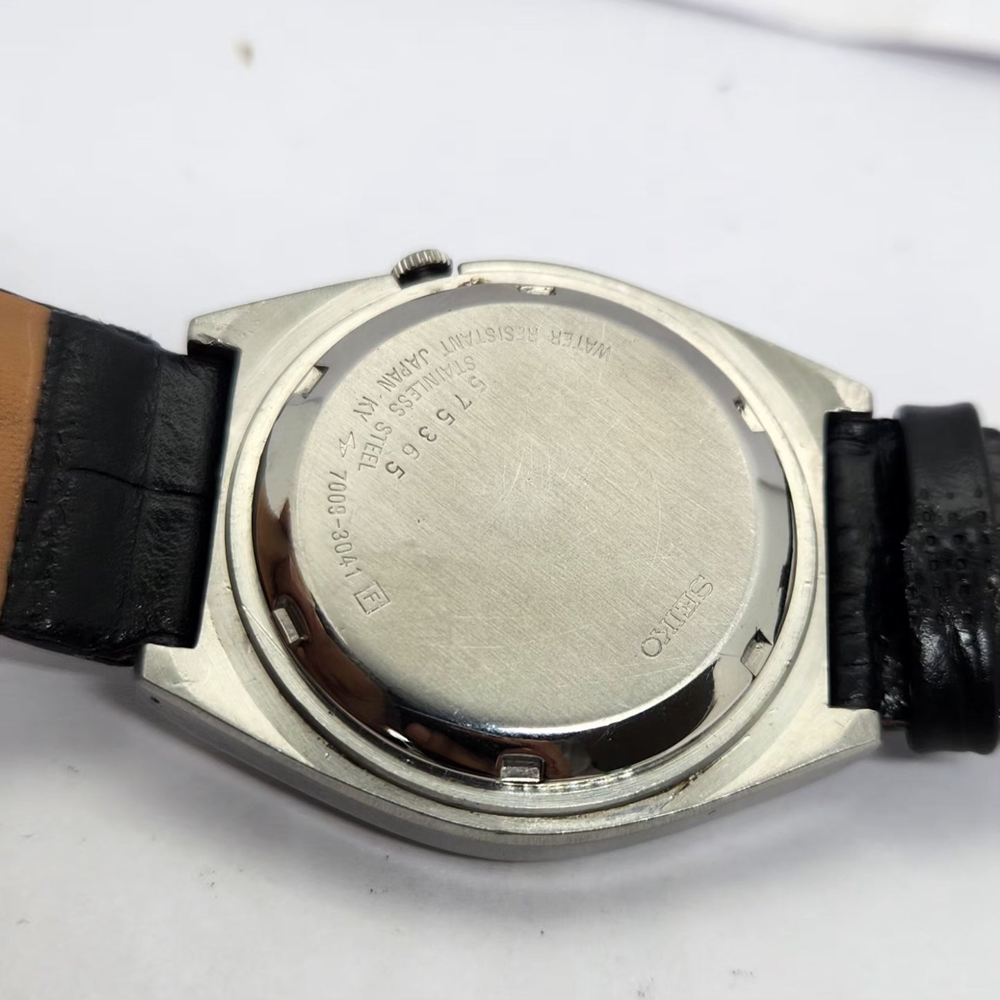 Vintage 1985 Original Seiko 5 Automatic 7009-3041 Black face 17 Jewels Day-Date Japanese Men's Wrist Watch OG268