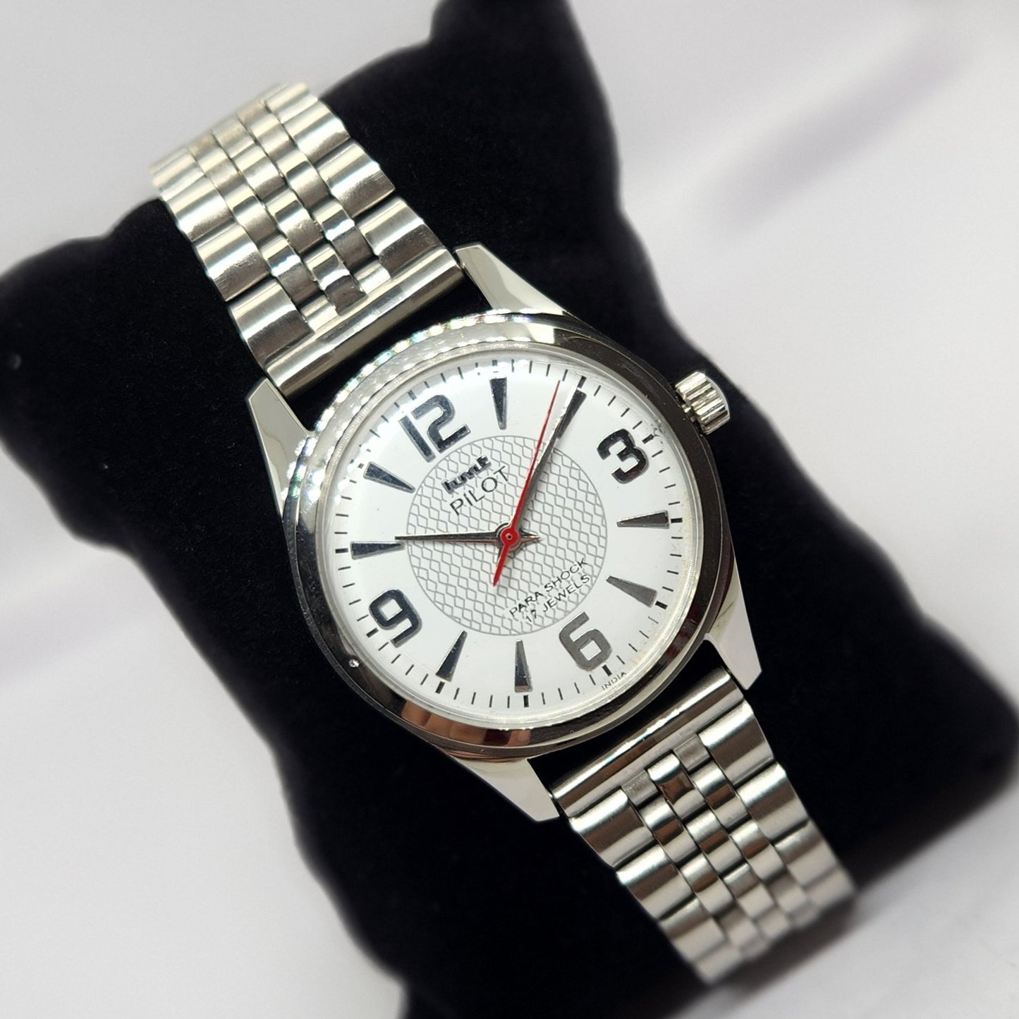 Vintage MOD HMT Pilot Hand Winding 17 Jewels White Face Jubilee Bracelet Men's Wrist Watch G05