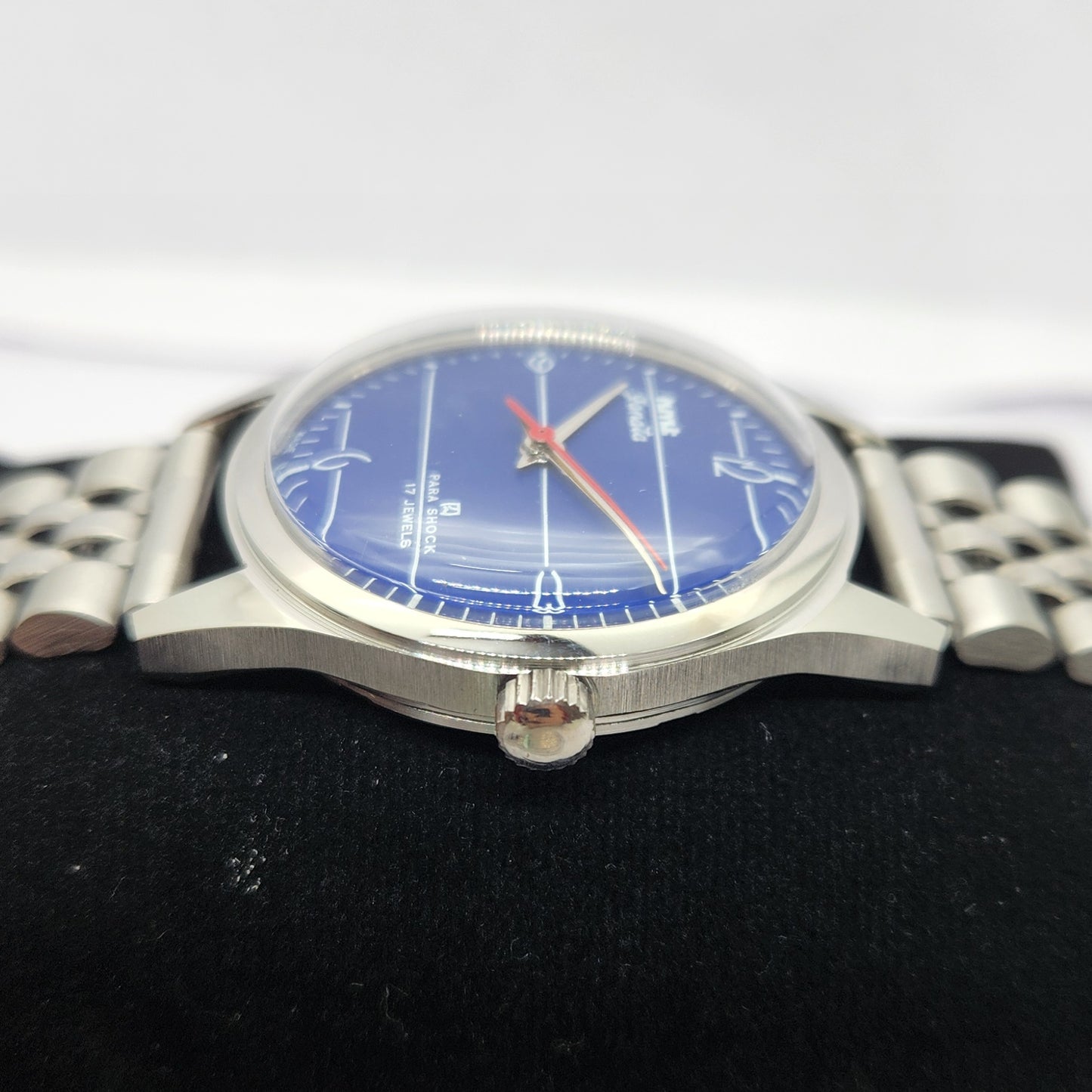 Vintage MOD HMT Janata Hand Winding 17 Jewels Blue Face Jubilee Bracelet Men's Wrist Watch G08