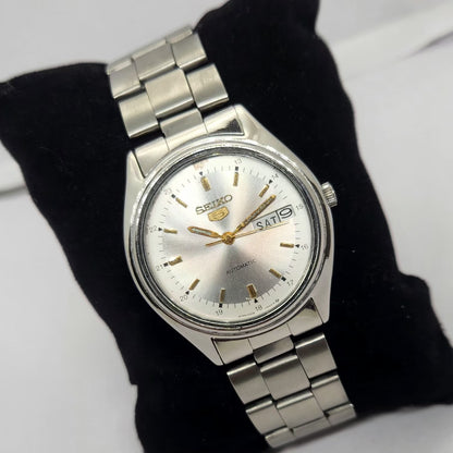 Vintage 1979 Original Seiko 5 Automatic 6309 Silver face 17 Jewels Day-Date Japanese Men's Wrist Watch OG271