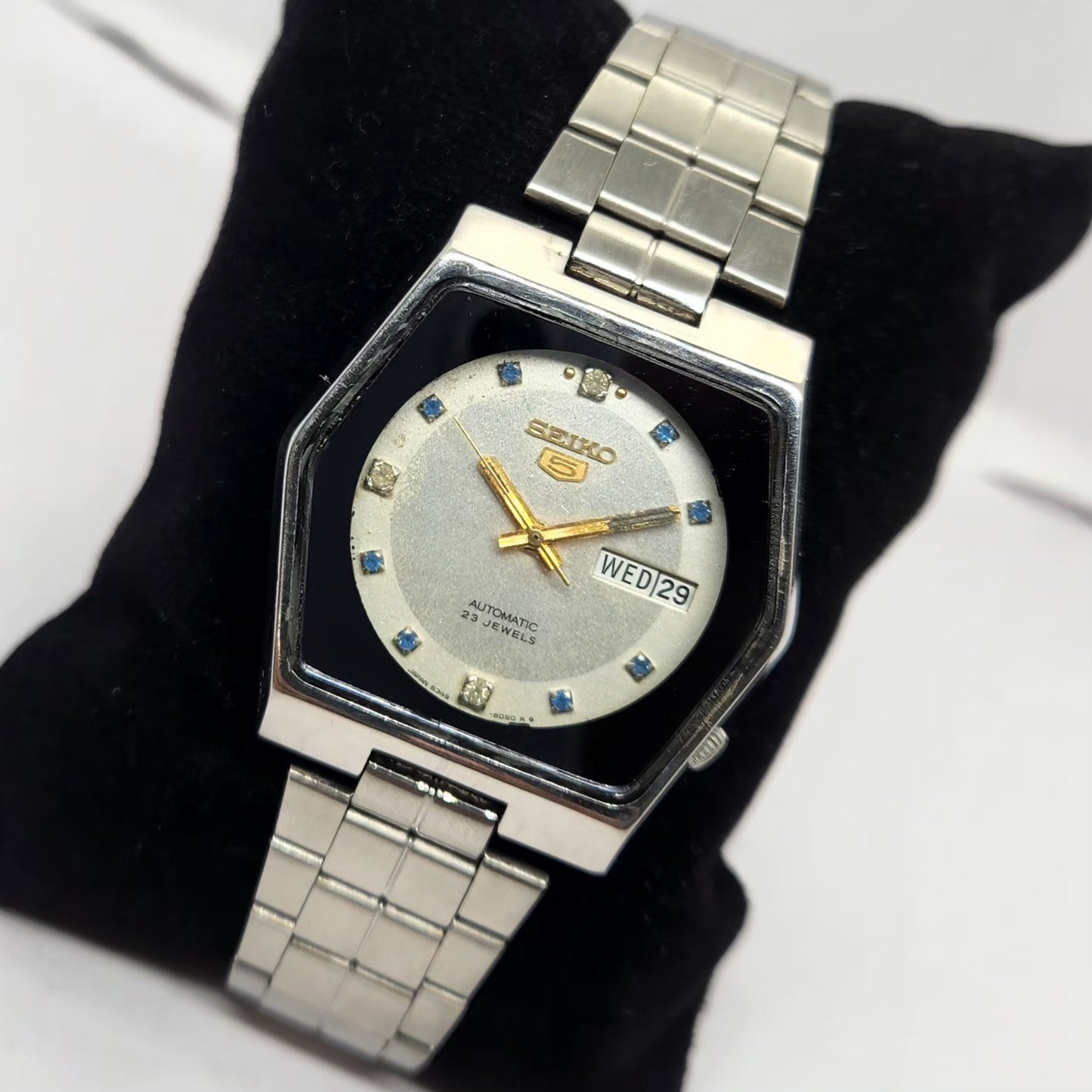 Vintage 1984 Original Seiko 5 Automatic 6349-504A Silver face 23 Jewels Day-Date Japanese Men's Wrist Watch OG273