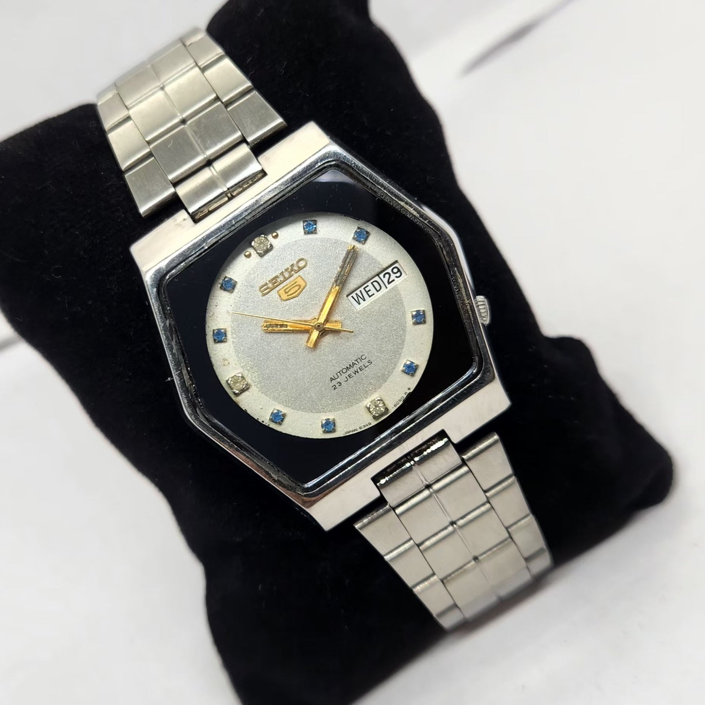 Vintage 1984 Original Seiko 5 Automatic 6349-504A Silver face 23 Jewels Day-Date Japanese Men's Wrist Watch OG273
