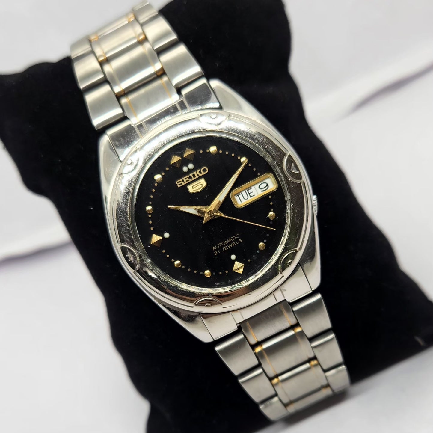 Vintage 1997 Original Seiko 5 Automatic 7S26-6030 Black face 21 Jewels Day-Date Japanese Men's Wrist Watch OG274